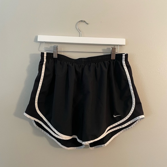 Nike Pants - Nike Women's DriFit Tempo Running Shorts Black Size XL